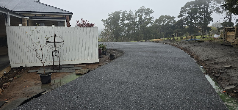 Juzcon concreting and excavation in Kilsyth