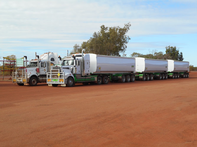 McCorry Brown Earthmoving in Minyirr