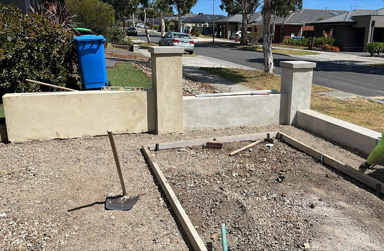 SOUTH EAST LANDSCAPES - Fencing | Concreting | Landscaping | Turf Installation in Cranbourne North